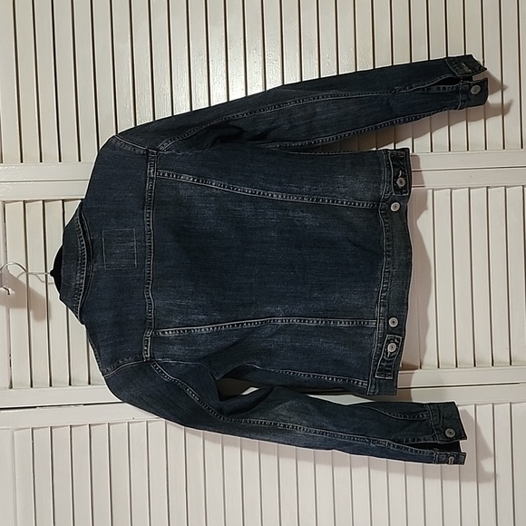 Levi's Medium wash trucker jacket Size Small - Picture 3 of 4
